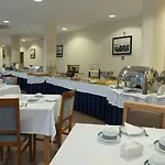 卡拉维拉斯酒店 酒店