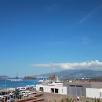 卡拉维拉斯酒店 马达莱纳