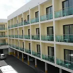 卡拉维拉斯酒店 酒店 马达莱纳