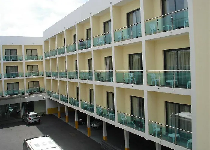 Caravelas Hotell Madalena (Azores)