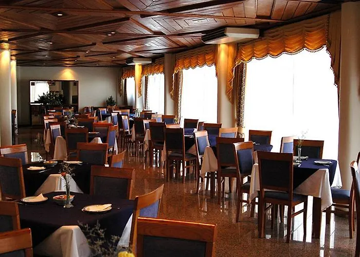 Caravelas Hotell Madalena (Azores)