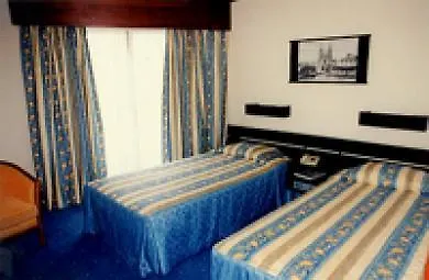 Hotel Caravelas Madalena (Azores)