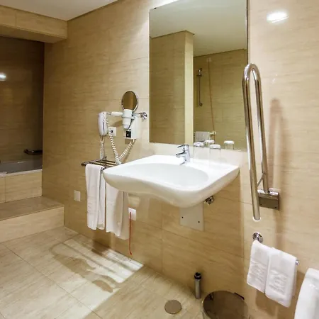 Caravelas 4* Madalena (Azores)