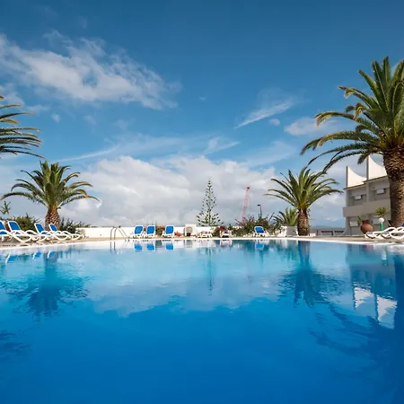 Hotel Caravelas 4*