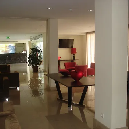 Hotel Caravelas 4*