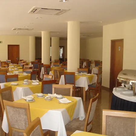 Hotel Caravelas 4*
