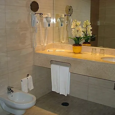Caravelas Hotel 4*