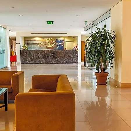 Hotel Caravelas 4*