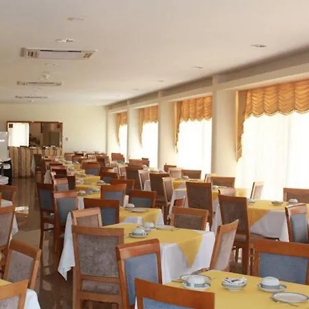 Hotel Caravelas Madalena (Azores)