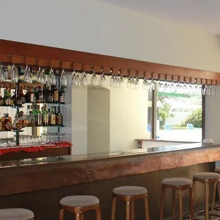 فندق Caravelas 4*