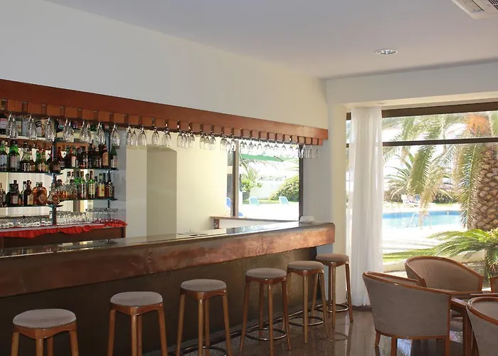 Hotel Caravelas Madalena (Azores)