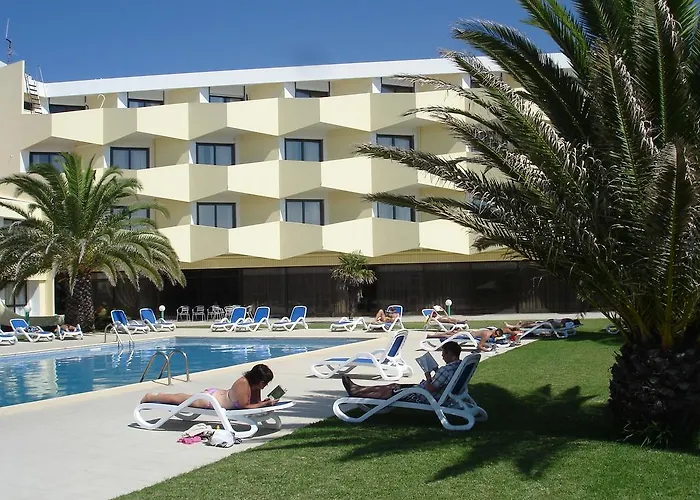 Caravelas 4* Madalena (Azores)